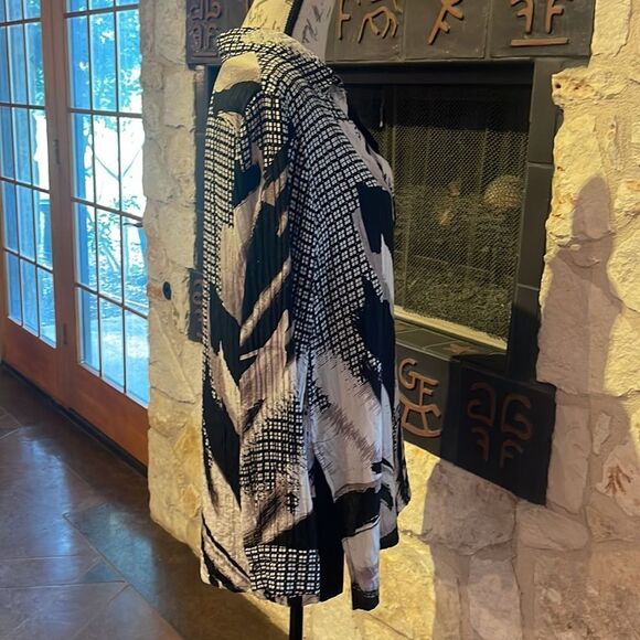 Josie Natori Silk and Cotton Blouse, Size Small - Picture 5 of 12